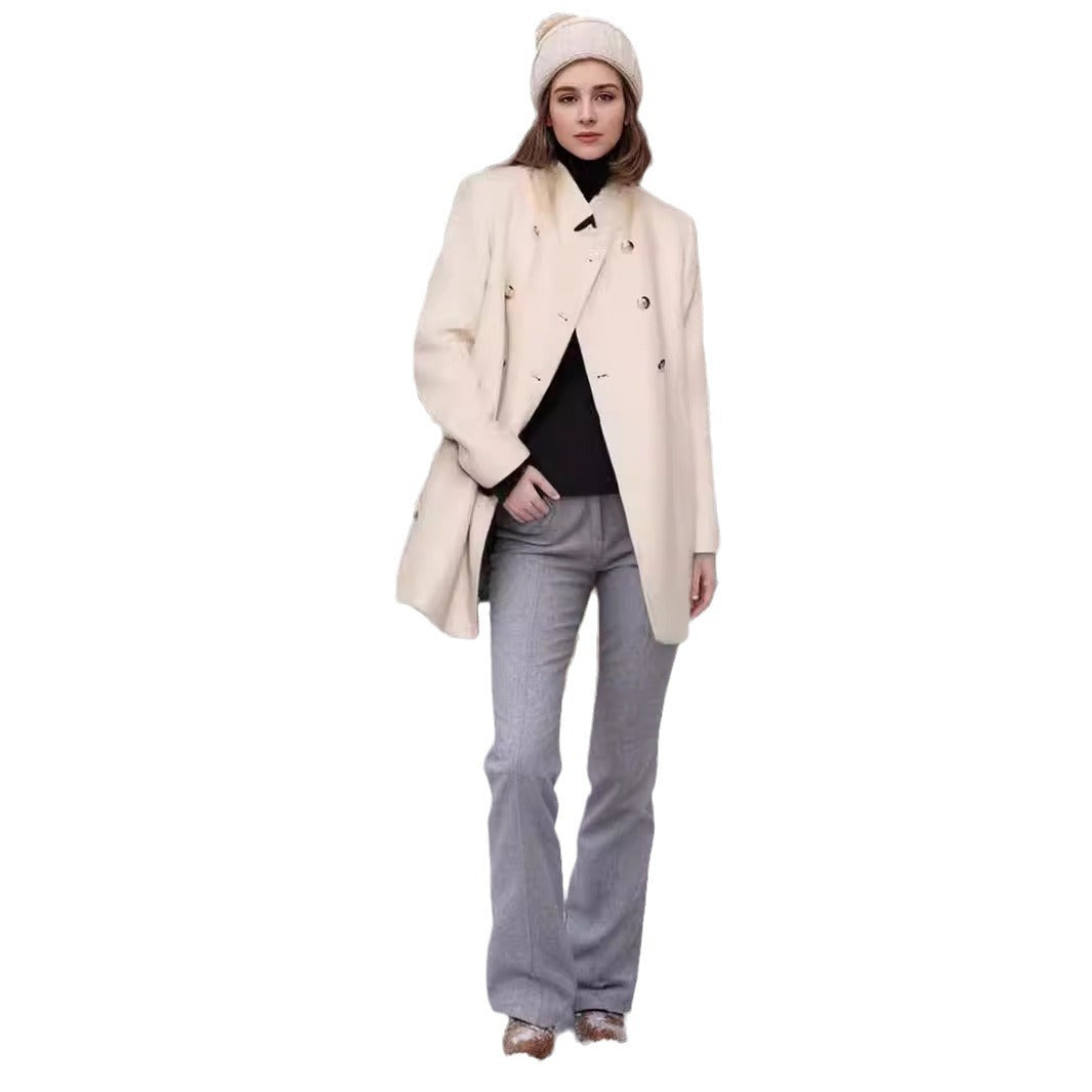 Damen Eleganter Kurz-Mantel mit doppelter Knopfreihe und seidigen Details R&B