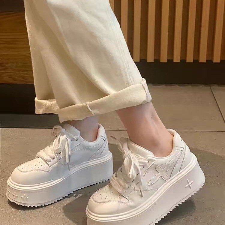 Damen Plateau-Sneaker mit modischem Design und dämpfender Sohle R&B