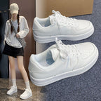 Damen Sneaker im minimalistischen Design mit atmungsaktiver Oberfläche