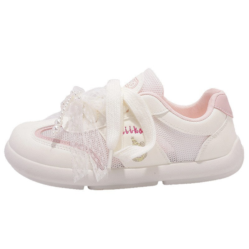 Damen Sneakers mit verspielten Rüschen und luftiger Mesh-Oberfläche