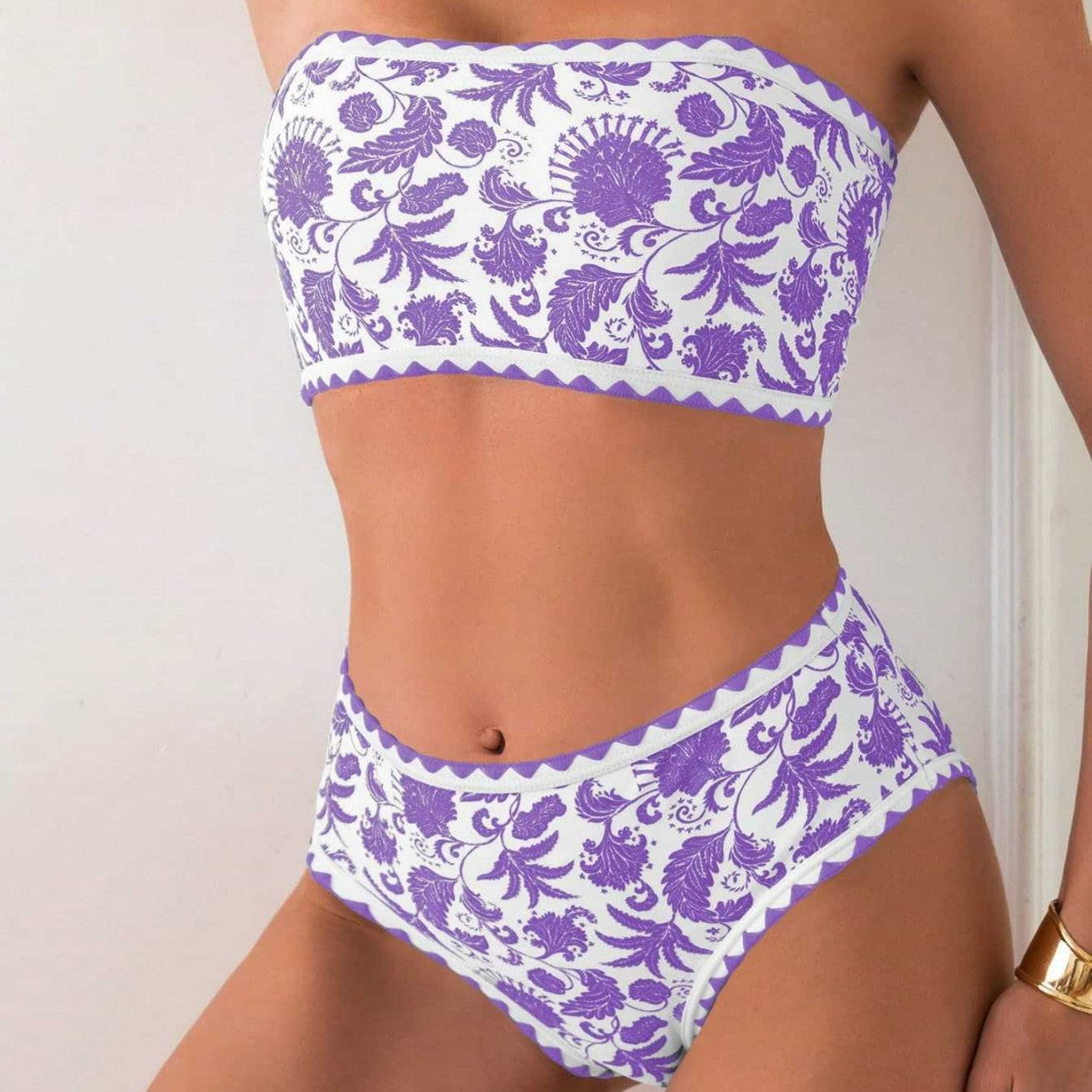 Damen Bandeau-Bikini mit trendigem floralen Design R&B