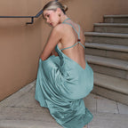 Damen Elegantes Satin-Maxikleid mit raffinierten Spaghetti-Trägern R&B