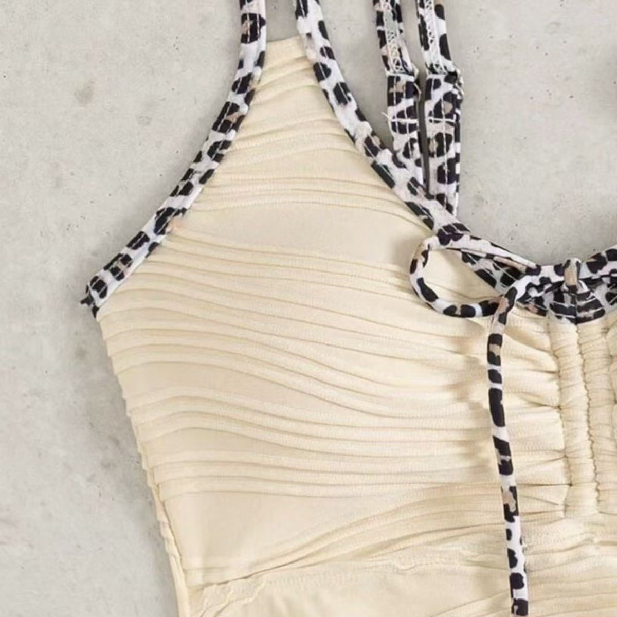 Damen Tankini mit gerafftem Oberteil und verspieltem Kordelzug R&B