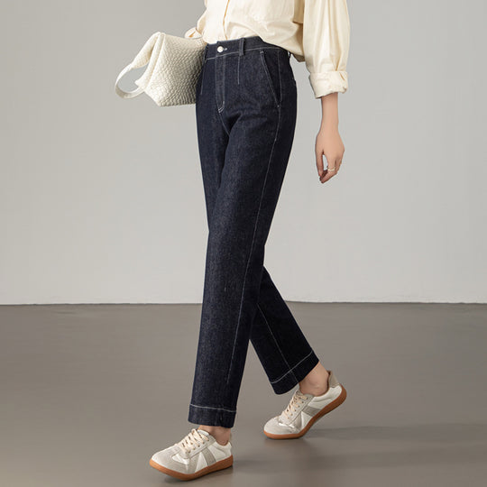 Damen Weite Jeans mit hohen Taschen und modernen Nähten