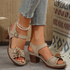 Damen modische Sandaletten mit Blumenapplikation