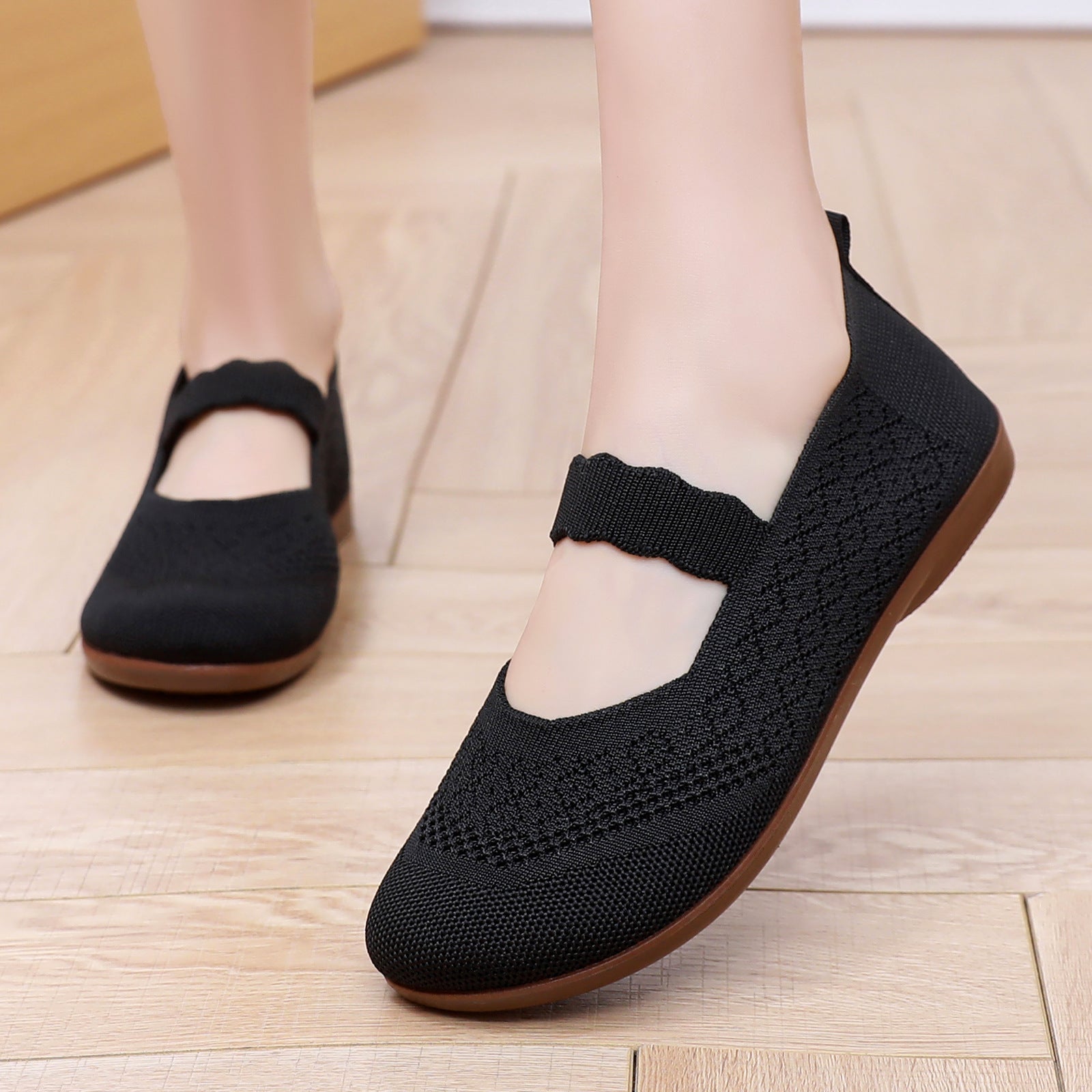 Damen Komfortable und elegante Slippers mit verstellbarem Riemen R&B