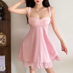 Damen Chiffonkleid mit fließendem Saum und herzförmigem Ausschnitt R&B