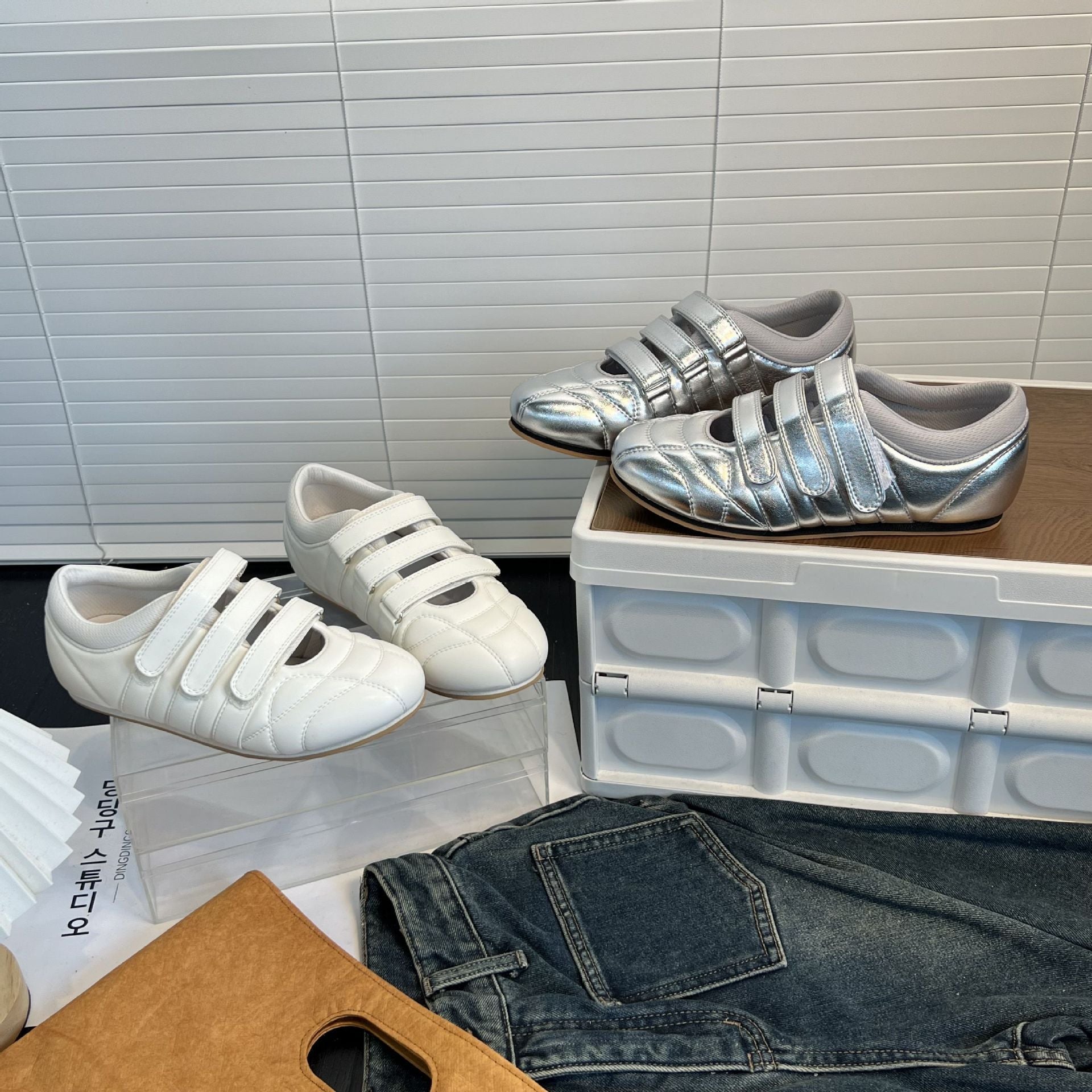 Damen Komfortable und atmungsaktive Sneakers mit verstellbarem Klettverschluss R&B