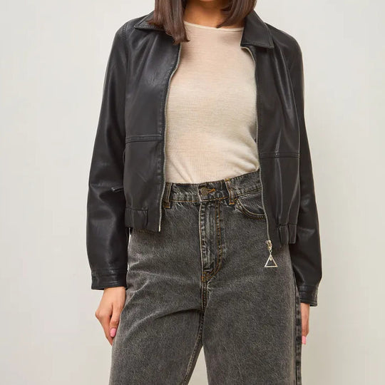 Damen modische Bomberjacke aus veganem R&B