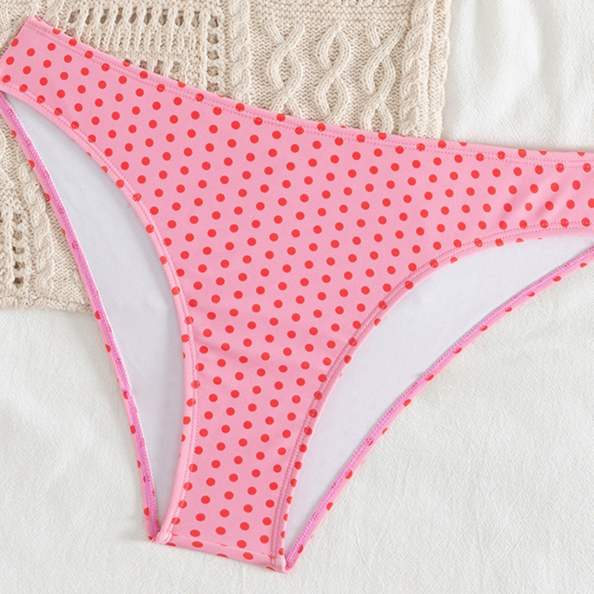 Damen Triangel-Bikini mit verspieltem Pünktchenmuster und verstellbaren Trägern R&B