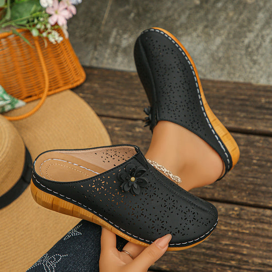 Damen Komfortable Clogs mit floralem Cut-Out-Design und anatomischer Innensohle R&B