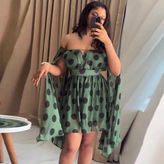 Damen Minikleid mit aufregendem Off-Shoulder Design und weit geschnittenen Ärmeln R&B