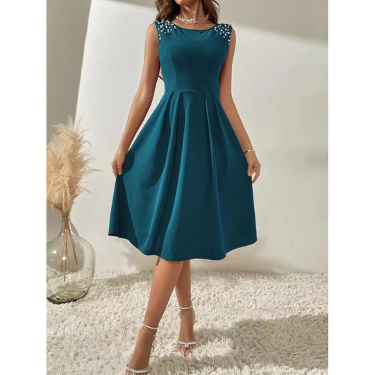 Damen Midi-Kleid mit dekorativen Perlenakzenten und schwingendem Rock R&B