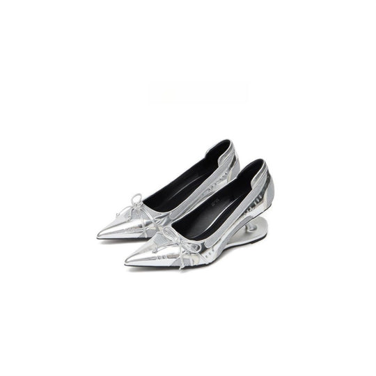 Damen elegante High Heel Ballerinas mit glänzender Oberfläche und Rüschendetail R&B