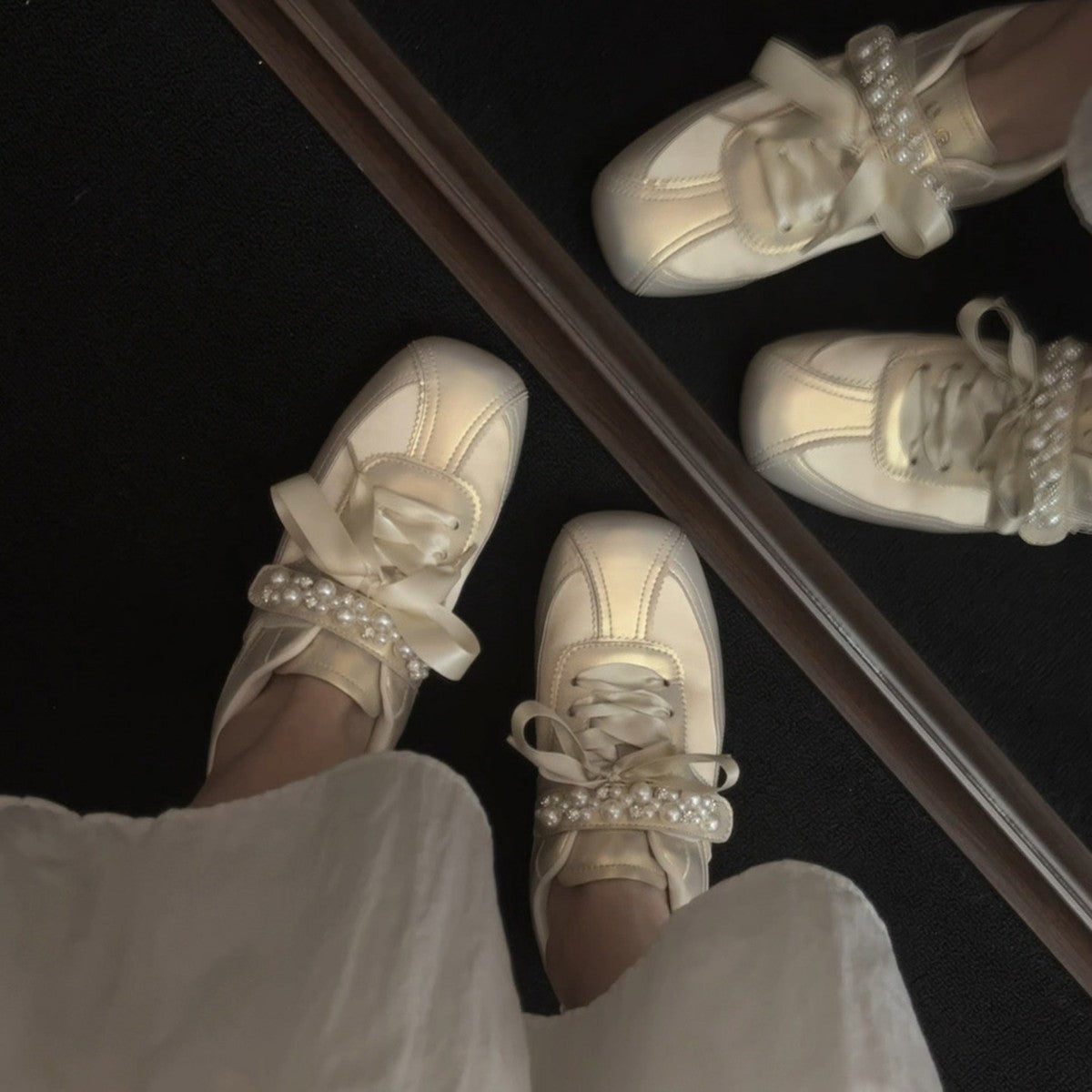 Damen Mode Sneaker mit luxuriösem Perlenakzent R&B