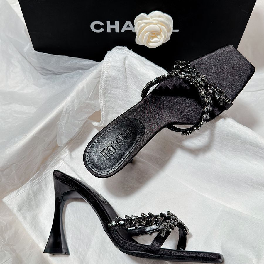 Damen Elegante High-Heel Sandalen mit funkelnden Strassdetails R&B