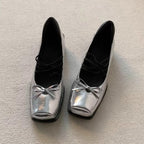 Damen elegante Ballerinas mit R&Brner Metalloberfläche und bequemem Blockabsatz R&B