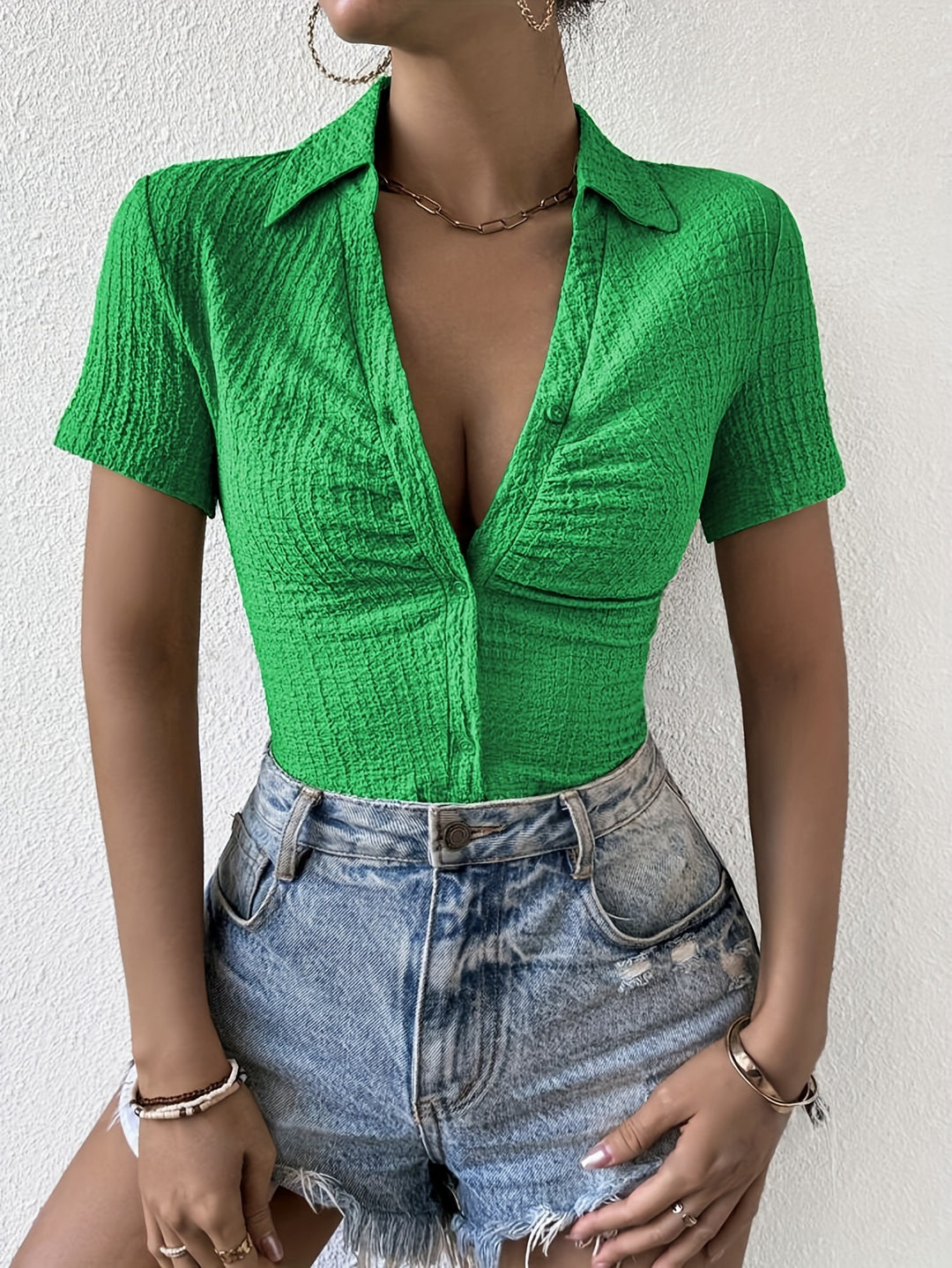 Damen Kurzarm Bluse mit strukturiertem Material und V-Ausschnitt R&B