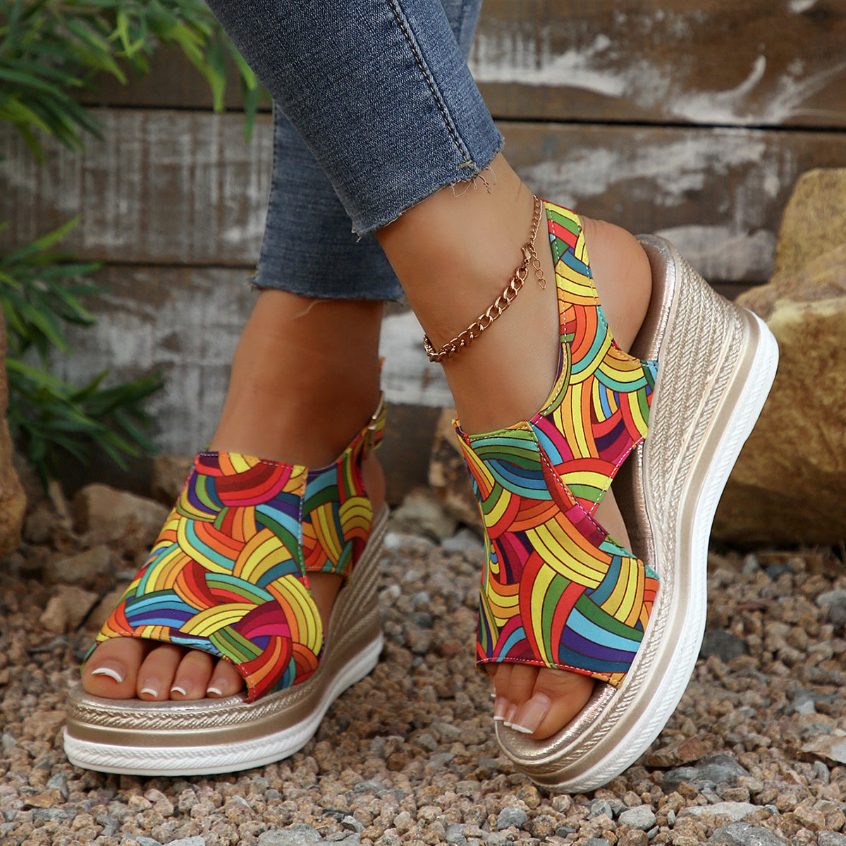 Damen Wedge-Sandalen mit buntem geometrischem Muster R&B
