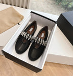 Damen Elegante und geschmackvolle Ballerinas mit modischen Metallakzenten R&B