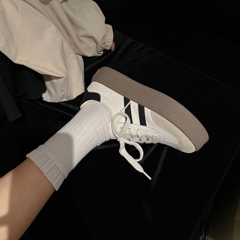 Damen Modische Plateausneaker mit gepolsterter Sohle und sportlichem Design R&B