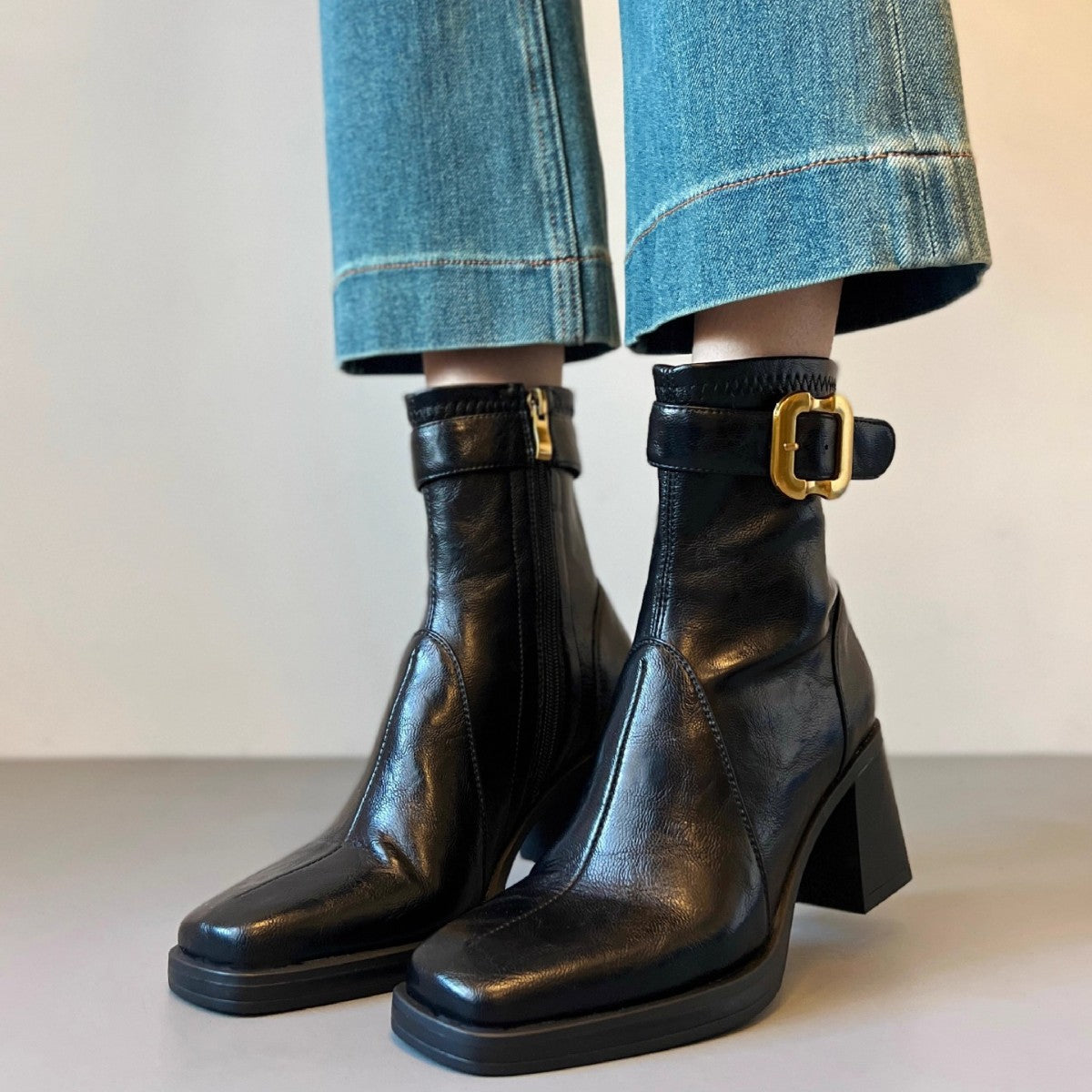 Damen Elegante Stiefeletten mit modischem Schnallenakzent und hohem Blockabsatz R&B