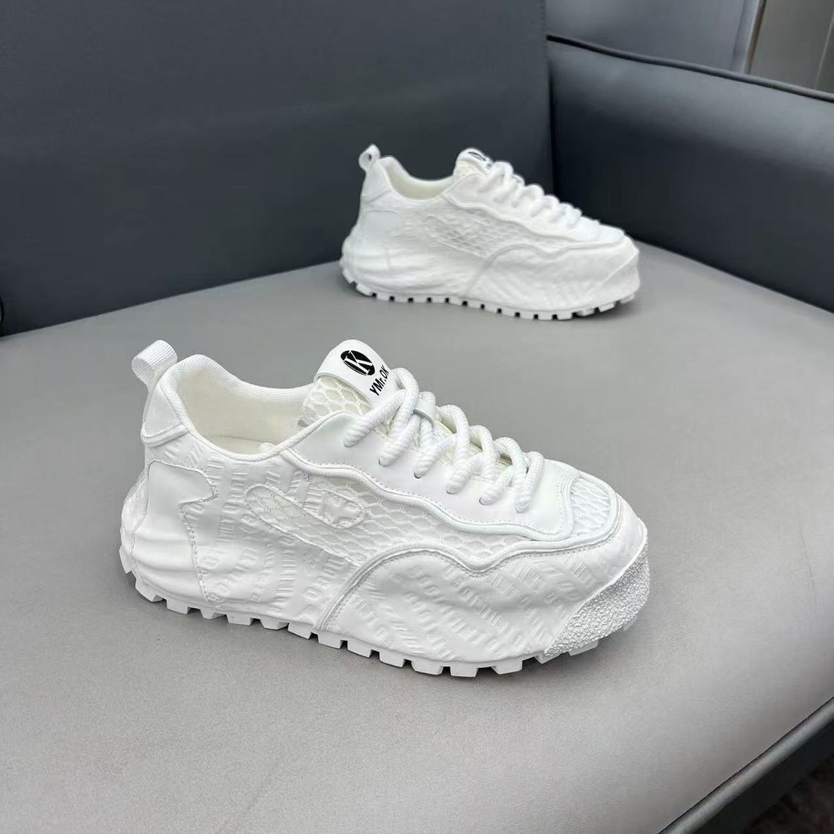 Damen Sportliche Sneakers mit atmungsaktiven Einsätzen und robustem Profil R&B