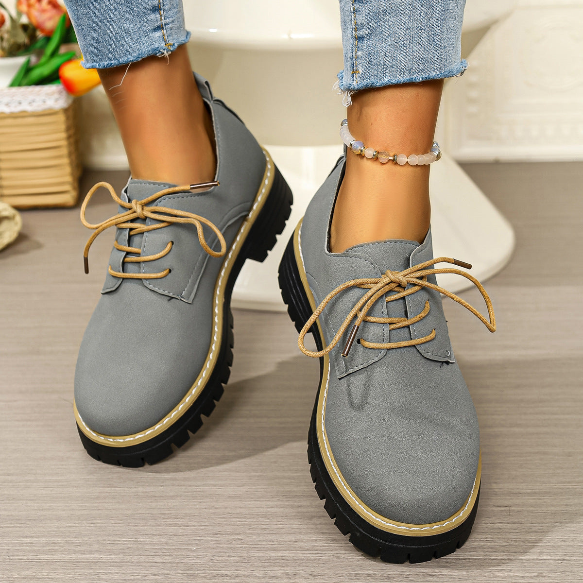 Damen Schnürschuhe mit robustem Profil und modischem Obermaterial R&B