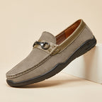 Herren Elegante Mokassins mit hochwertigem Wildleder und dezenter Schnalle