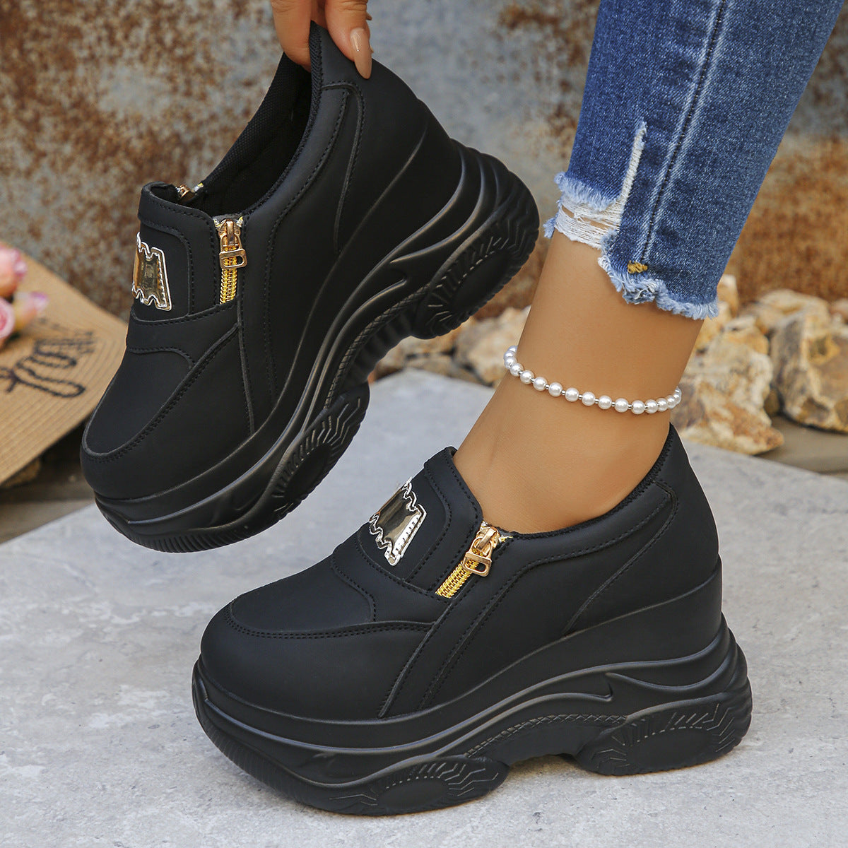 Damen Sportliche Plateau-Sneaker mit glänzendem Reißverschluss und verstärkter Sohle R&B
