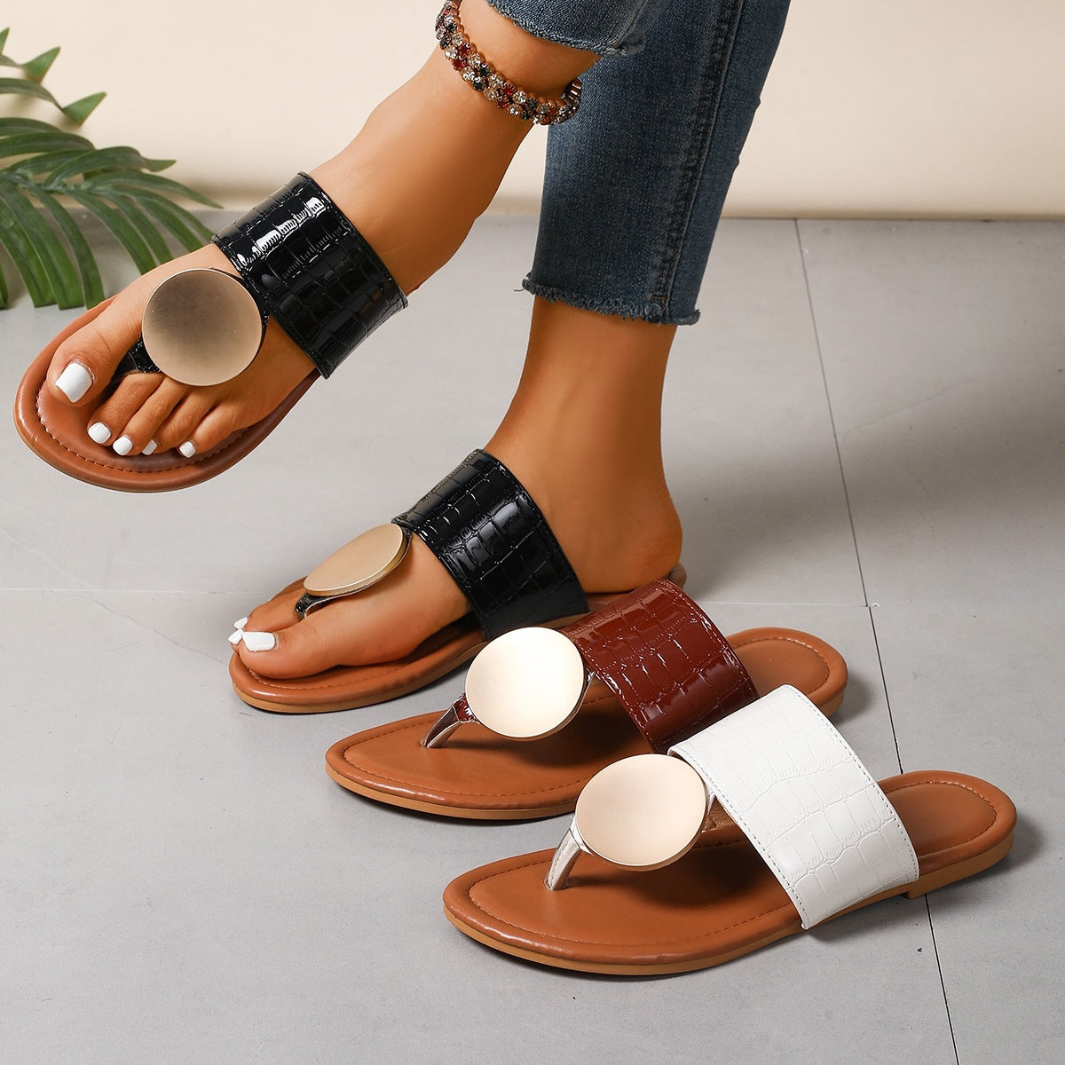 Damen elegante Riemensandalen mit modernem Kroko-Lederlook und glänzenden Akzenten