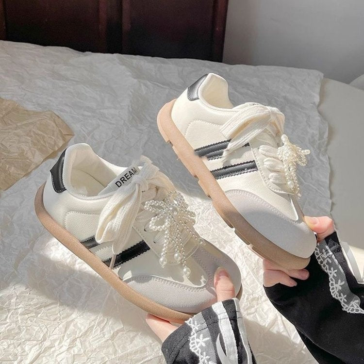 Damen Komfortable Sneaker mit eleganten Perlenapplikationen und atmungsaktiver Oberkante R&B