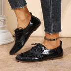 Damen Schnürschuhe im schimmernden Lackdesign mit Rautenprägung R&B