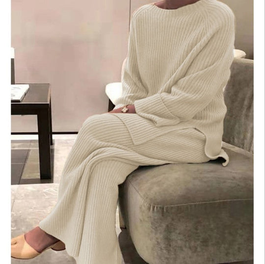 Damen gemütlicher Strickanzug im modernen Rippdesign R&B
