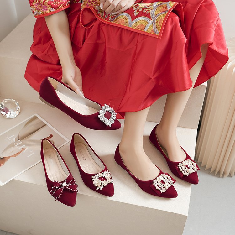 Damen elegante Ballerinas mit funkelnder Blütenapplikation