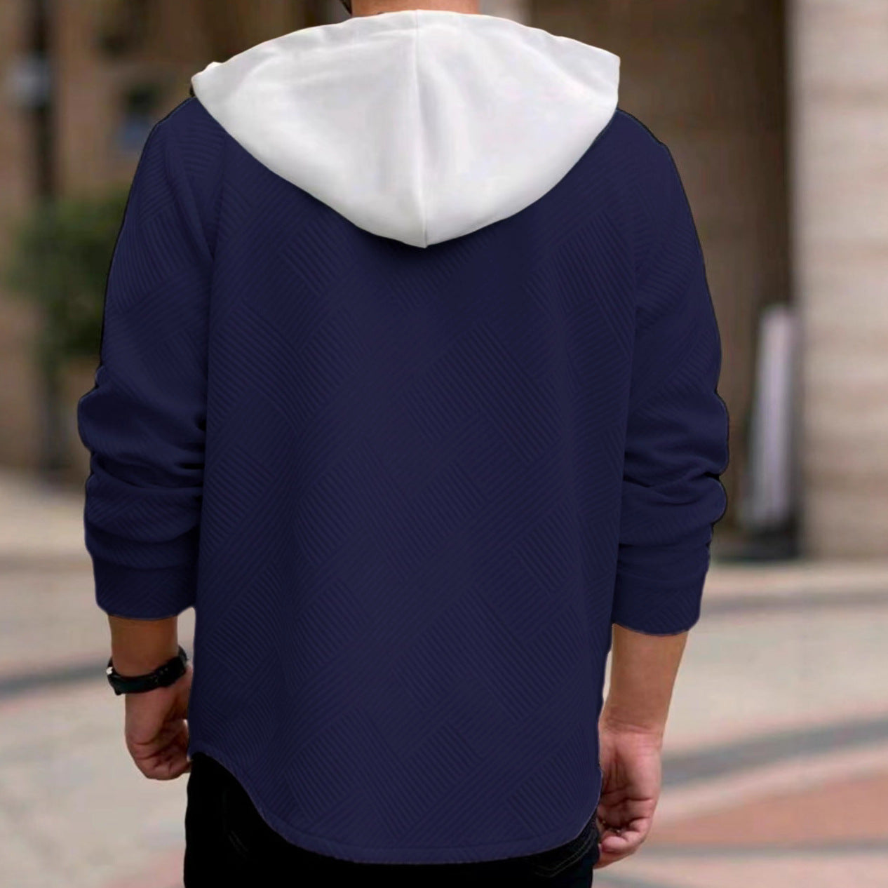 Herren nan strukturierte Overshirtjacke mit gesteppter Diagonalstruktur, Kontrastkapuze und aufgesetzten Brustklappen R&B
