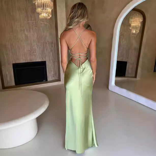 Damen Elegantes Maxikleid mit tiefem Schlitz und zarten Spaghettiträgern R&B