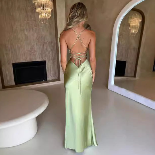 Damen Elegantes Maxikleid mit tiefem Schlitz und zarten Spaghettiträgern R&B
