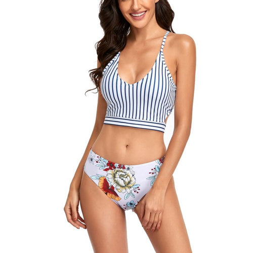 Damen Strand-Bikini mit modischem Crop-Top und floralem Höschen R&B