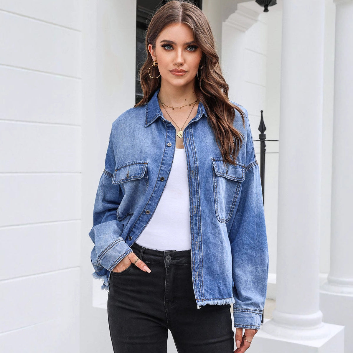 Damen Oversized Jeanshemd mit praktischen Brusttaschen und lässigem Schnitt R&B