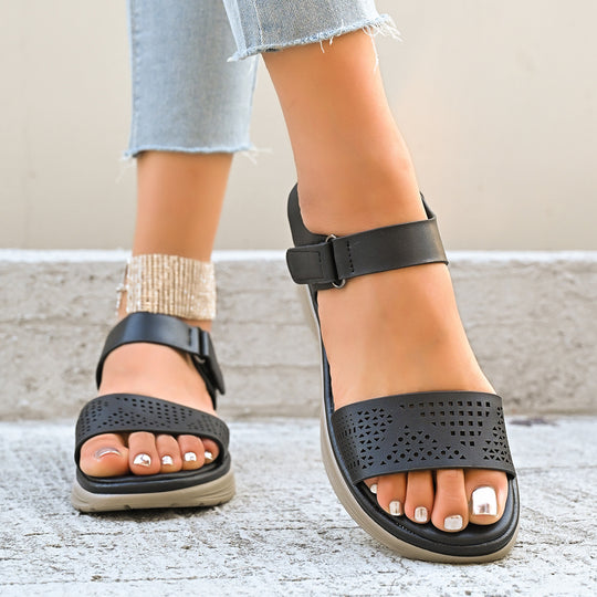 Damen Komfortable Riemensandalen mit perforiertem Design und verstellbarem Riemen R&B