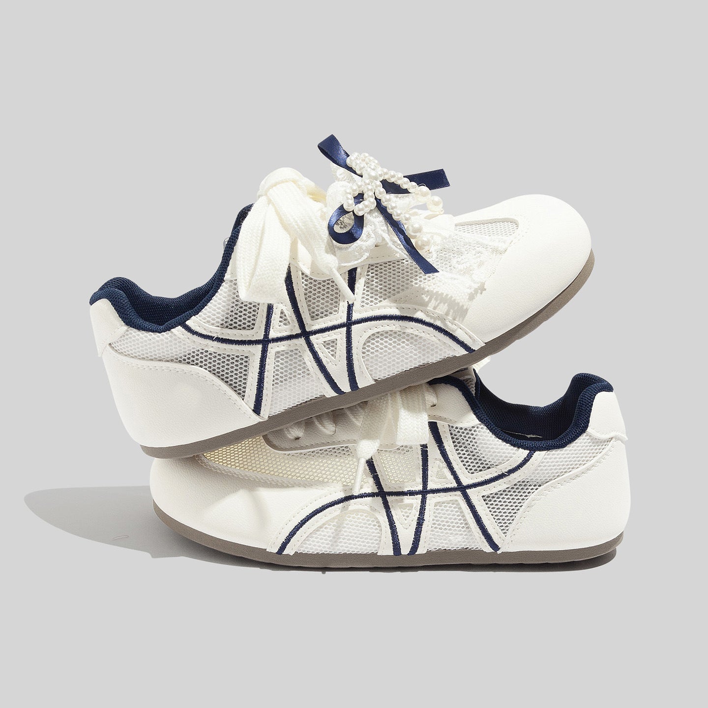 Damen Sportliche Sneaker mit eleganter Perlenapplikation und atmungsaktivem Mesh-Obermaterial