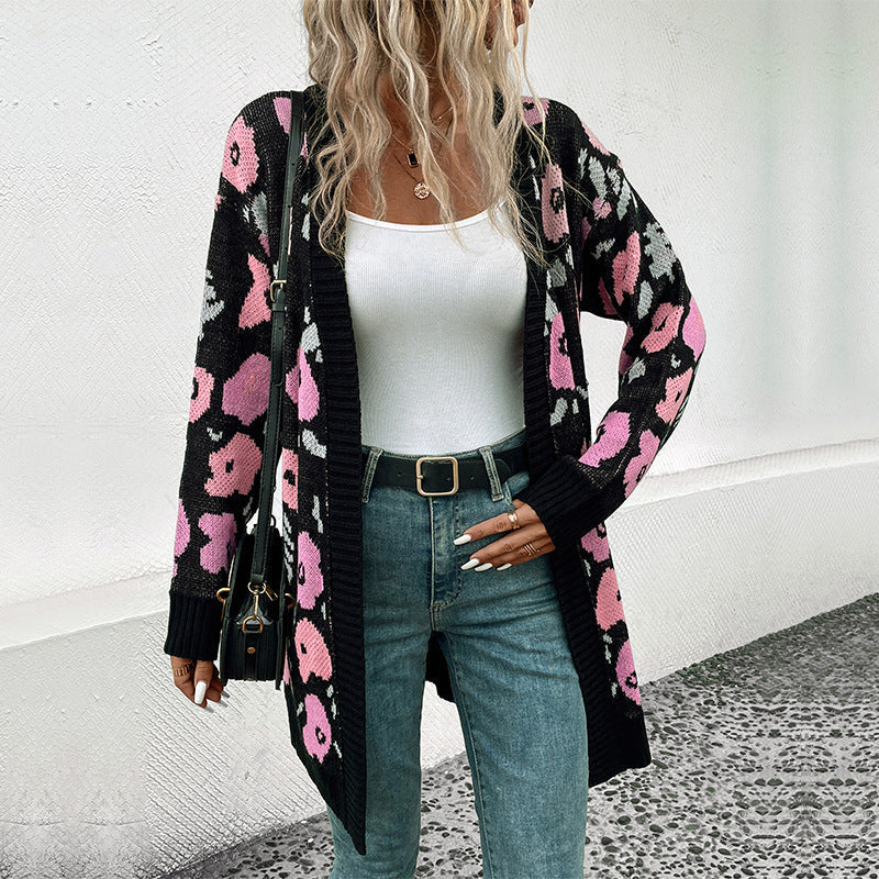 Damen Strickjacke mit floralem Muster und offenem Schnitt