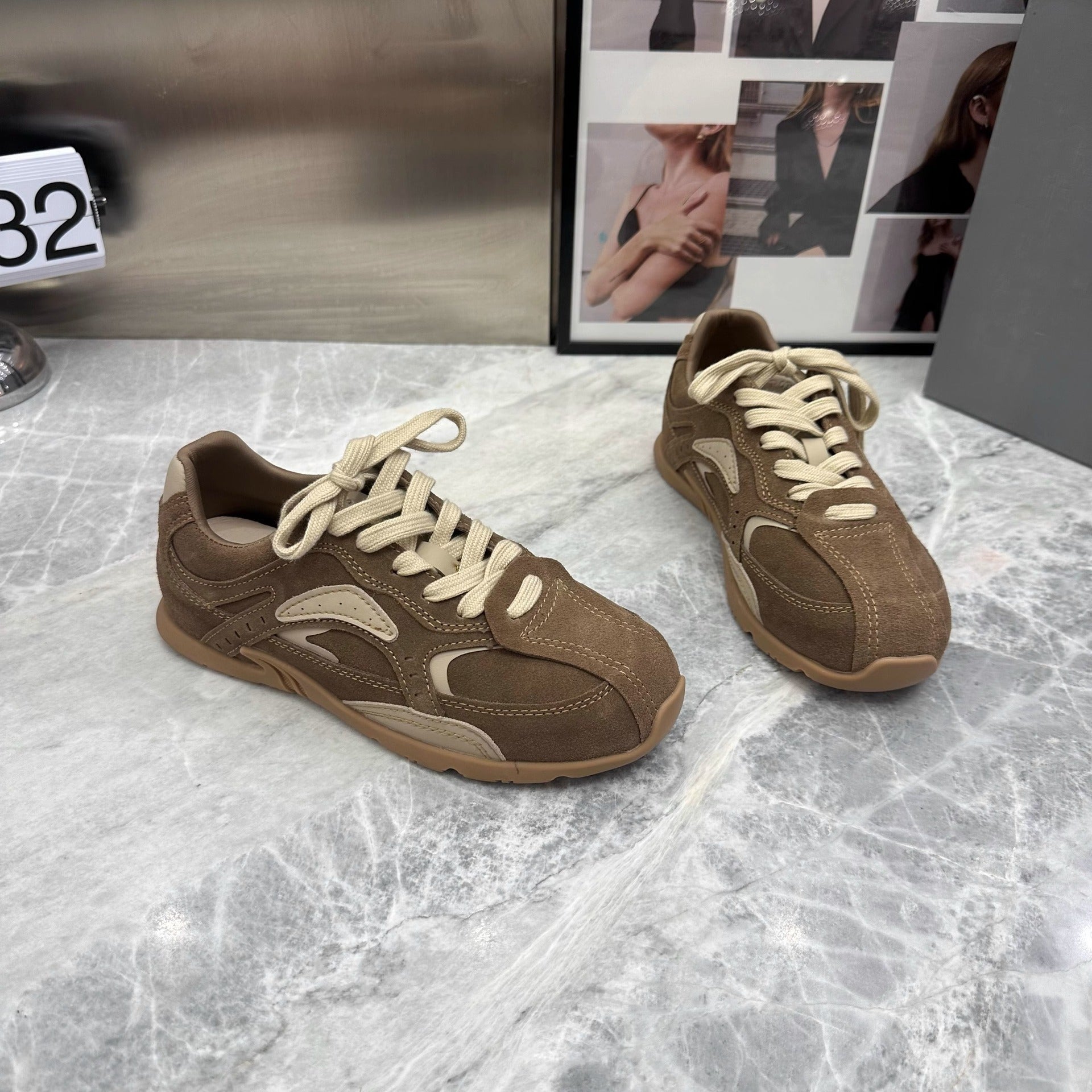 Damen sportliche Sneaker mit atmungsaktivem Obermaterial und rutschfester Sohle R&B