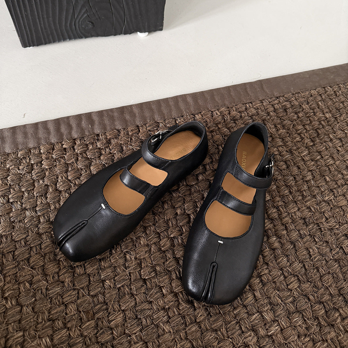Damen Elegante Ballerinas mit modischem Riemchen und komfortabler Innensohle R&B
