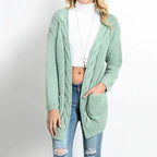 Damen Strickjacke mit Taschen und detailreicher Zopfmusterstruktur R&B