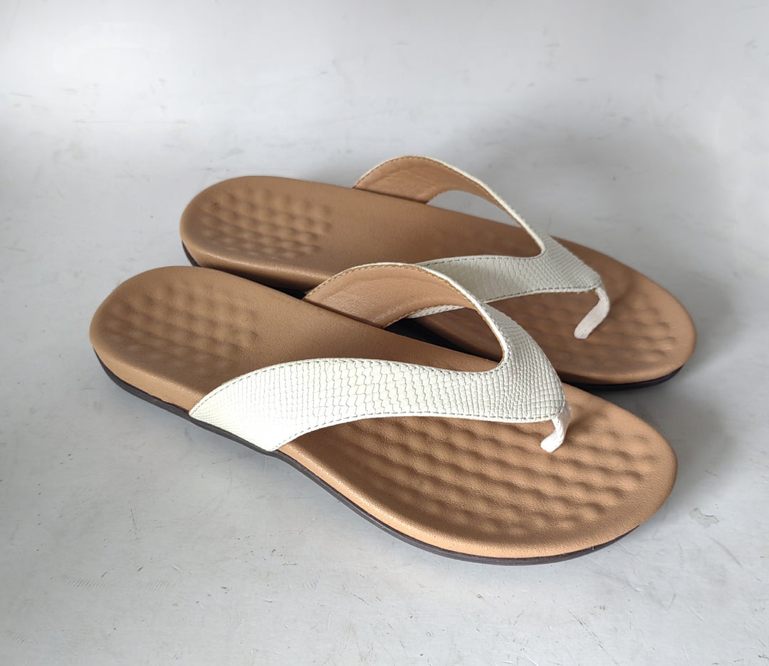 Damen Elegante Zehentrenner-Sandalen mit modischem Riemendesign R&B