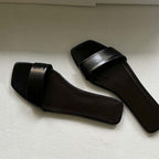 Damen Elegante Slipper mit breitem Riemendesign R&B