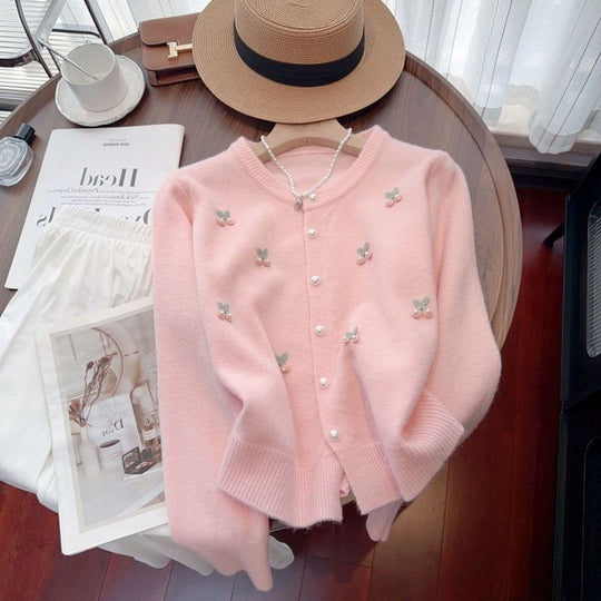 Damen Strickjacke mit floralem Design und Perlenknopfdetails R&B
