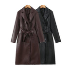Damen Kunstleder Trenchcoat mit taillierbarem Gürtel und doppelter Knopfleiste R&B